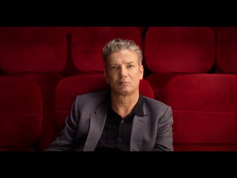 Bertrand Belin - L'inconnu en personne (Clip Officiel)