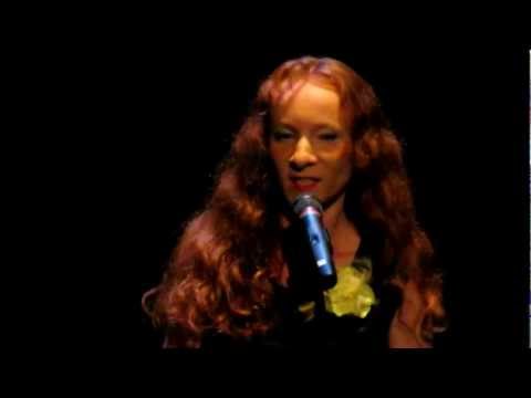 Dorota Ślęzak -  "Tancerka Nadziei" - Koncert w rocznicę urodzin Piotra Skrzyneckiego