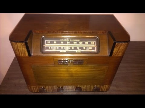 1941 Westinghouse WR 12X16 Radio- 8 tubes, 4 band, phono jack