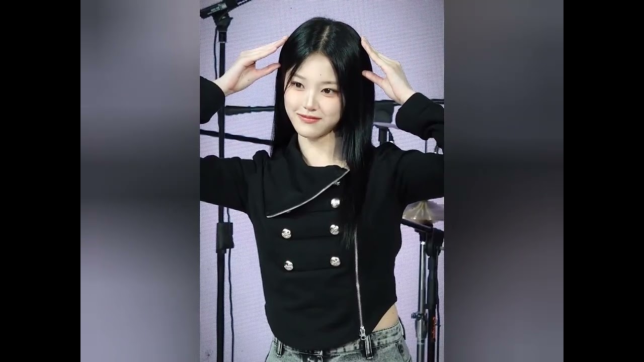 Beloved Female Idol Suddenly Departs From Group, Shares Handwritten Letter #Shorts