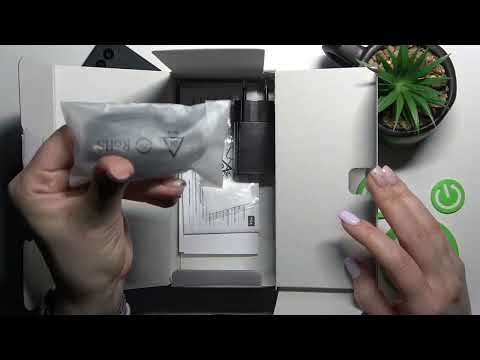 Does TCL 306 Comes with 3.5mm Headphones Adapter