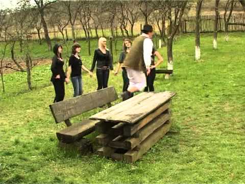 download lagu mp3 mp4 Buna Dimineata Lume, download lagu Buna Dimineata Lume gratis, unduh video klip Buna Dimineata Lume
