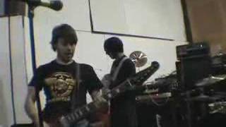 Alli With An I - Set In Stone live