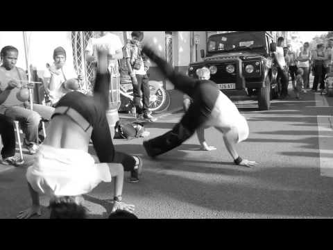 Cours de Capoeira Nantes - Ginga Nagô - rdv erdre 2013 - Jogo  : Mestre Branco & Jacaranda