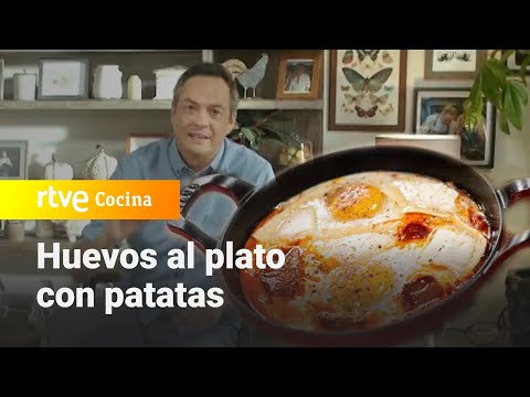 Receta de huevos en cocotte con tomate, queso de cabra y sobrasada - Menudos Torres | RTVE Cocina