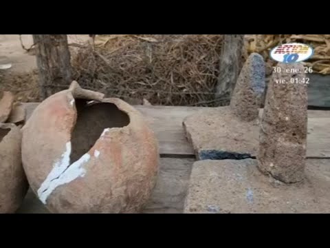 Obreros descubren vasijas precolombinas y piedra de moler en Jinotepe, Carazo
