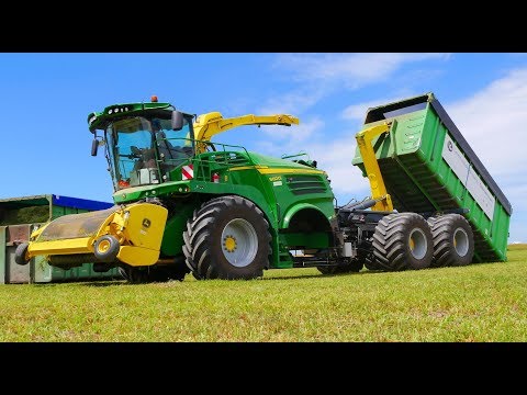 Lucerne / Alfalfa Silage harvesting | Special John Deere 8600i Container Carrier | Timmerman