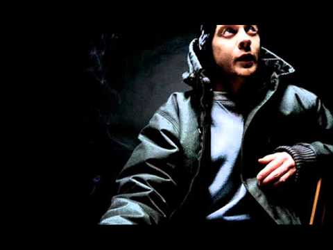 Redrama - I Know They Watching