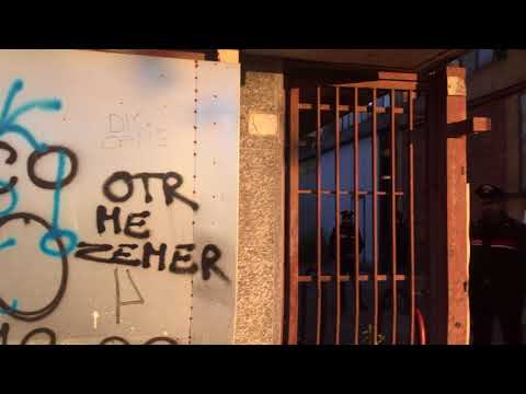 Cadavere trovato in un capannone