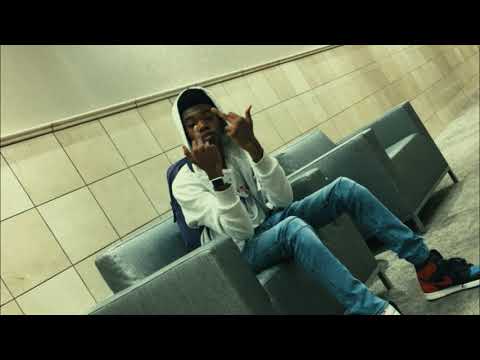 m0ney marc0 - Twin Glocks