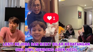 Download lagu LIVE KEDIAMAN LESTI KEJORA DAN RIZKY BILAR KEDATANGAN OMA SIWI, ABANG L LESHIA  mp3