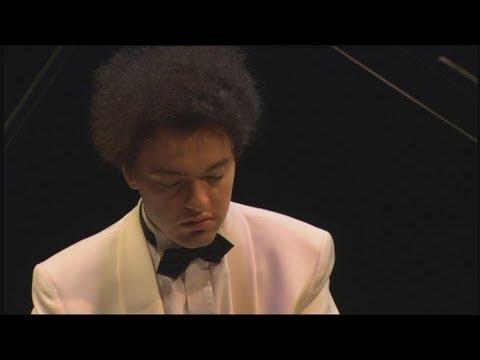Evgeny Kissin plays Prokofiev & Chopin (2009)
