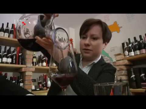 Žene povjerljivo - Žena s terena - Čašne sestre