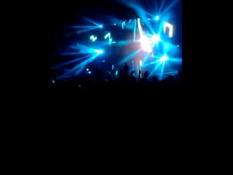 Alesso Committed to sparkle motion (dubvision remix) 04/05/13