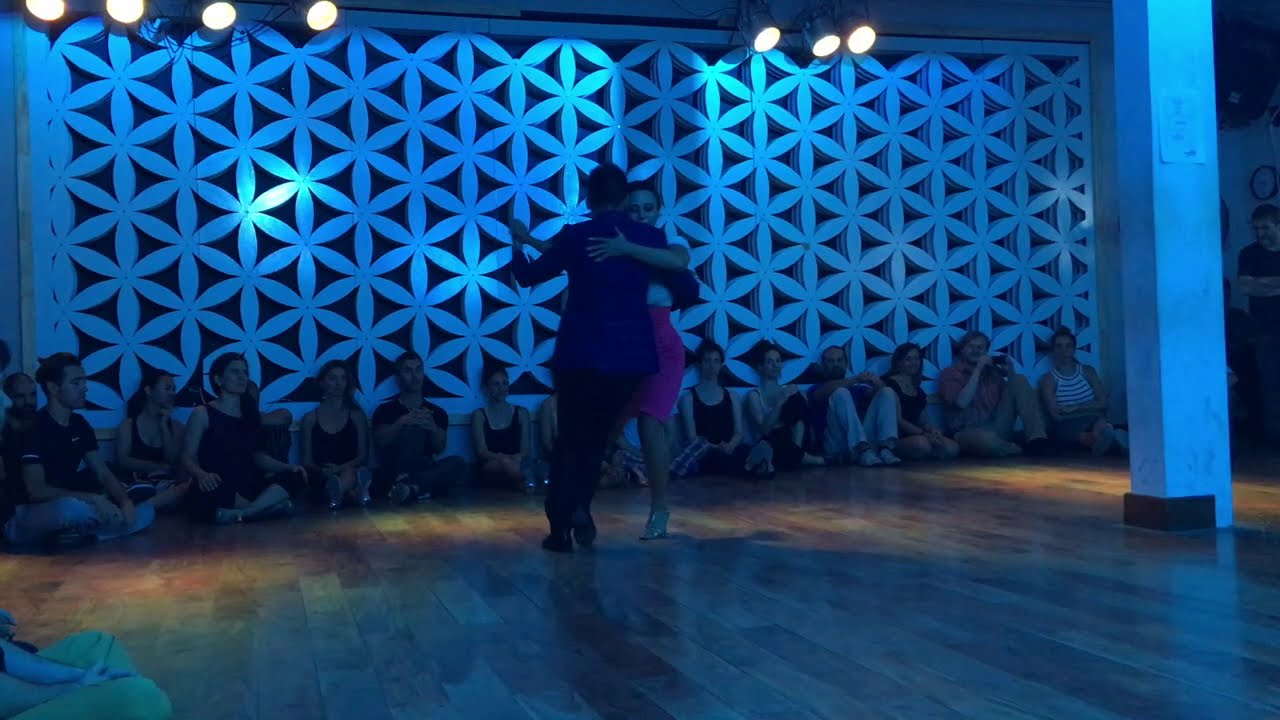 Krishna Olmedo y Gaby Mataloni en DNI 3/3
