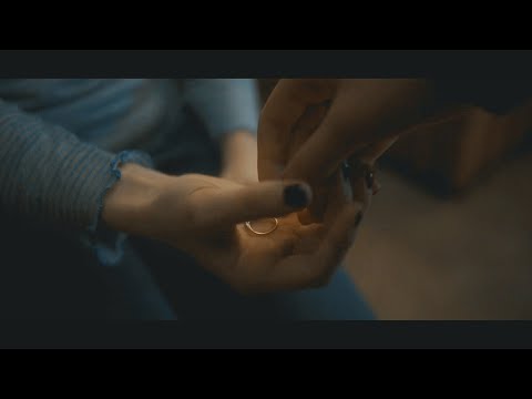 Lockwood and Lucy holding hands for almost 1 minute || Lockwood & Co