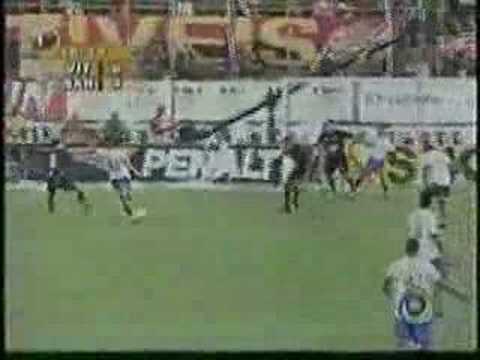 Bahia 4x1 Vitoria - Creu