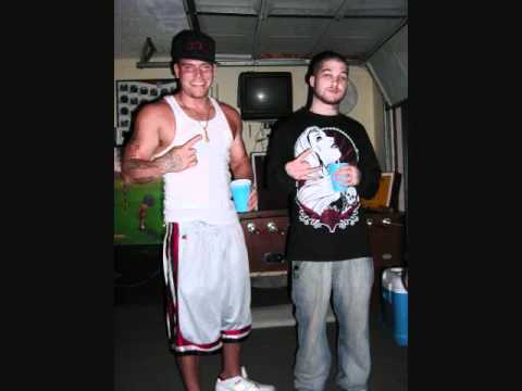 GREEZY AND BIG MIKE-POPPIN BOTTLES