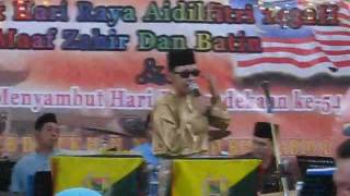 Download lagu Jamal Abdillah - Salam Aidilfitri [LIVE].avi mp3