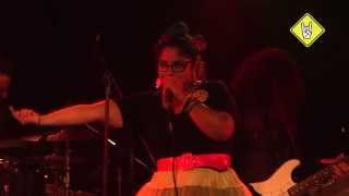 LA SANTA CECILIA - CUMBIA MORADA (SAMSUNG STUDIO)