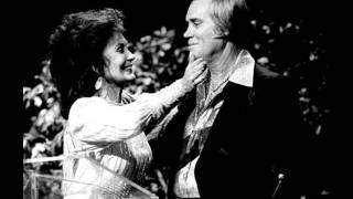 George Jones & Loretta Lynn - We Sure Make Good Love