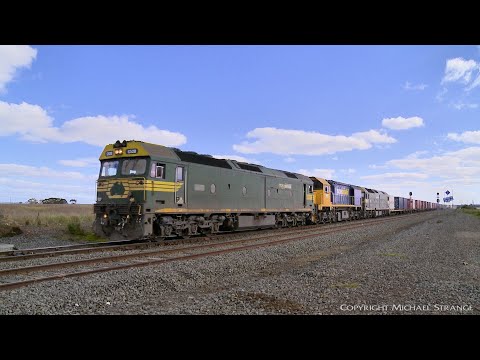 Pacific National 7902V Mildura Containers - PoathTV Australian Trains & Railways