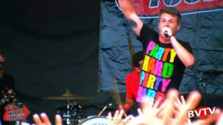 3OH!3 - &quot;Double Vision&quot; Live in HD! at Warped Tour 2010