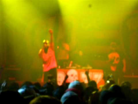 OS FANÁTICOS 34 ANOS - Racionais'