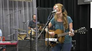 Amanda Anne Platt &amp; The Honeycutters - "New York"