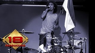 Download lagu Slank - Bendera Setengah Tiang (Live Konser Bandung 12 November 2006) mp3 Download lagu Slank - Bendera Setengah Tiang (Live Konser Bandung 12 November 2006) mp3