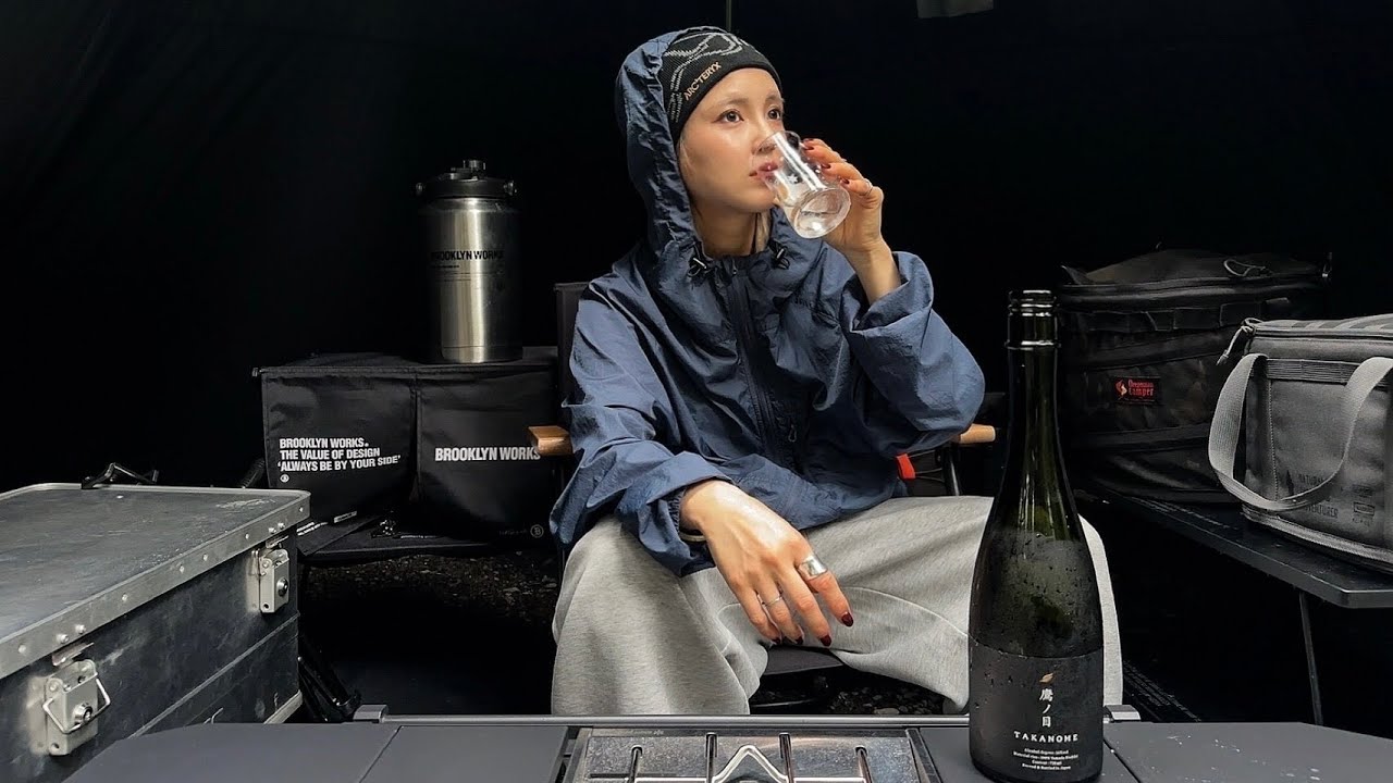 【女子ソロキャンプ】静かな森の中で日本酒を贅沢に味わう