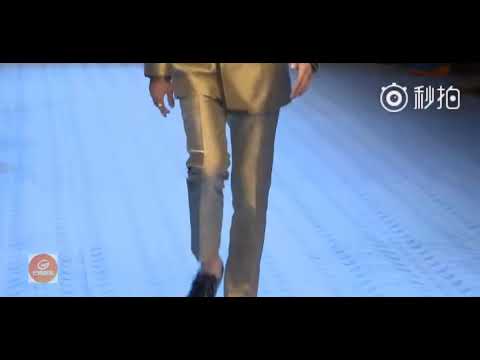 [180616] Vương Tuấn Khải trình diễn catwalk - cut tuần lễ thời trang Milan