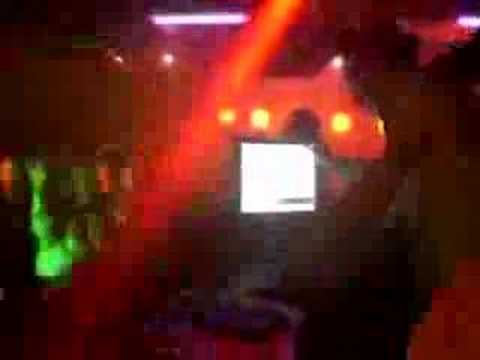 Master Enjoy plays Dj Phunk & Matthew Oh! - Baindouche