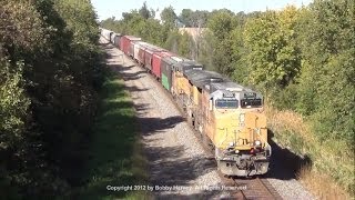 preview picture of video 'BNSF Mixed Freight w/UP Power - St Augustine, IL 9/23/12'