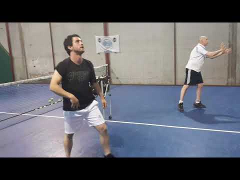 R.P primeros pasos en el remate de padel