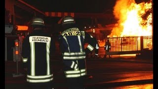 preview picture of video 'Großbrand im Sägewerk in Krumbach (Schwaben) richtet einen Schaden von über 10 Millionen Euro an'