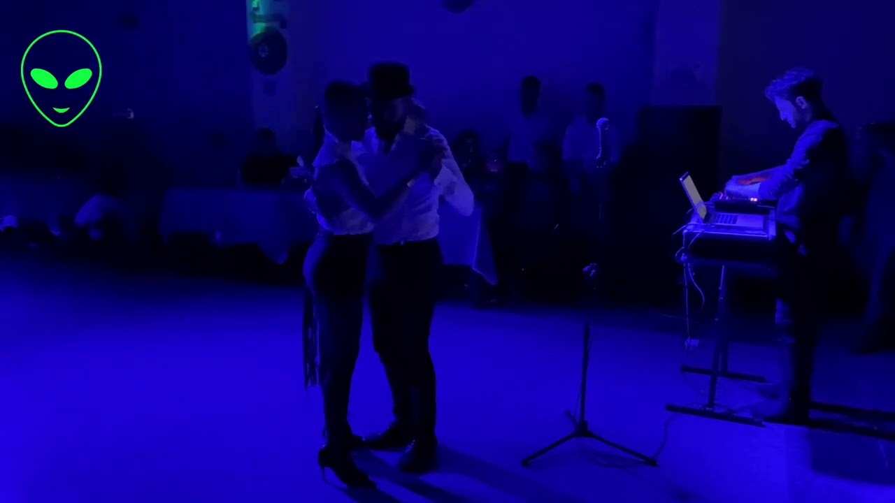 Nati Fures y Geronimo Dorkas ''Aporia'' en Juernes Milonga (1/3)