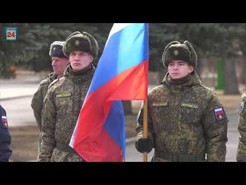 17 коробок и несколько сотен человек: в столице Хакасии прошла первая репетиция парада Победы