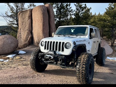 “Minimalist” Bumper Setup on my 2021 Jeep JLUR--- Warn-Evo-Cavfab. Cheap. Simple. Effective.