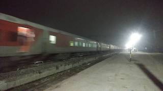 preview picture of video 'Arunachal AC skips Sonpur - Powerful WAP7 acceleration'