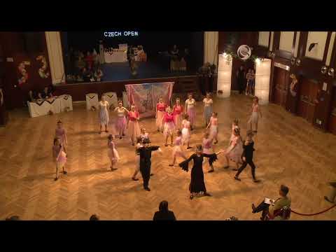 Team Showtime - Lentilky - Unicorn Academy