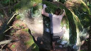 Video thumbnail of Donnerkeil, 7A+. Bahratal