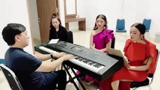 Download lagu Lyodra,Tiara,Ziva × Yovie 'terlanjur mencinta' mp3 Download lagu Lyodra,Tiara,Ziva × Yovie 'terlanjur mencinta' mp3