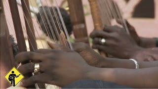 Gomni | Playing For Change | Live Outside