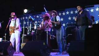 Neil Young & Waylon Jennings - Get Back to the Country (Live at Farm Aid 1985)