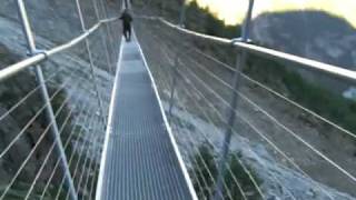 preview picture of video 'Europaweg Walkers' Haute Route Scary Suspension Bridge'