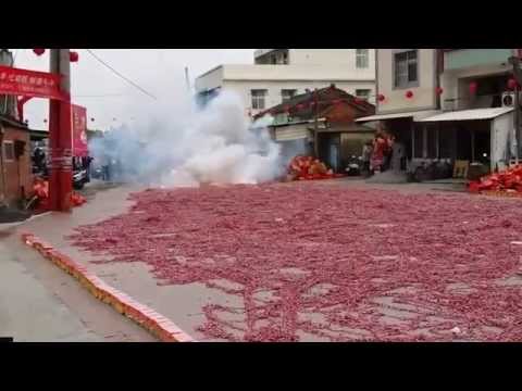 watch What occurs when the explode of more than a million firecrackers From china