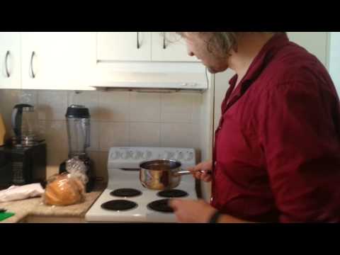 Making Swedish glögg