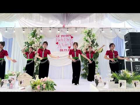 Vấn Vương Chợ Tình - Nhóm Múa Ban Mai 