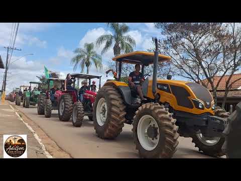 Desfile de Tratores da Tradicional Festa da Paróquia de Nossa Senhora da Piedade - Turvolândia MG 